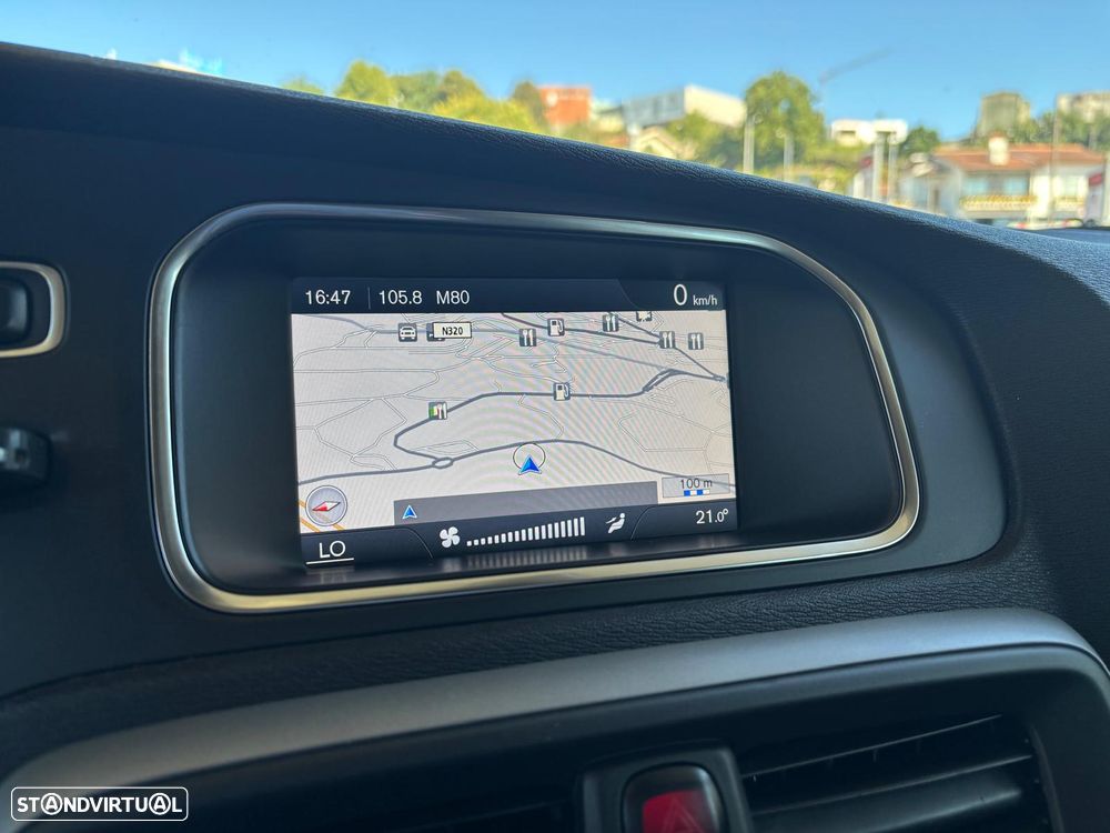 Volvo V40 Cross Country 1.6 D2 Momentum - 13