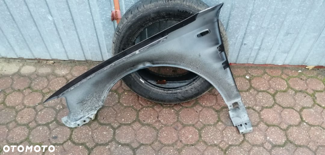 BŁOTNIK  AUDI A3 8P  PRAWY   PRZÓD KOLOR LZ7L - 6