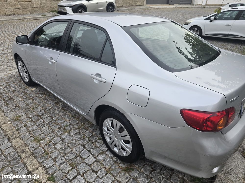 Toyota Corolla 1.4 VVT-i - 10