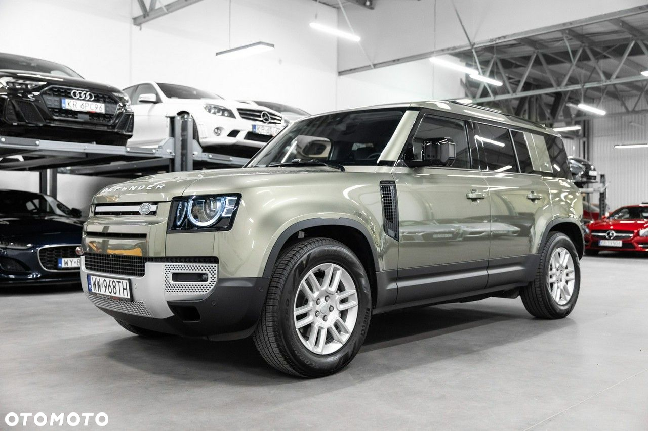 Land Rover Defender - 2