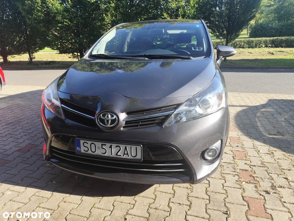 Toyota Verso 1.6 D-4D 7-Sitzer Start/Stop Skyview Edition - 2