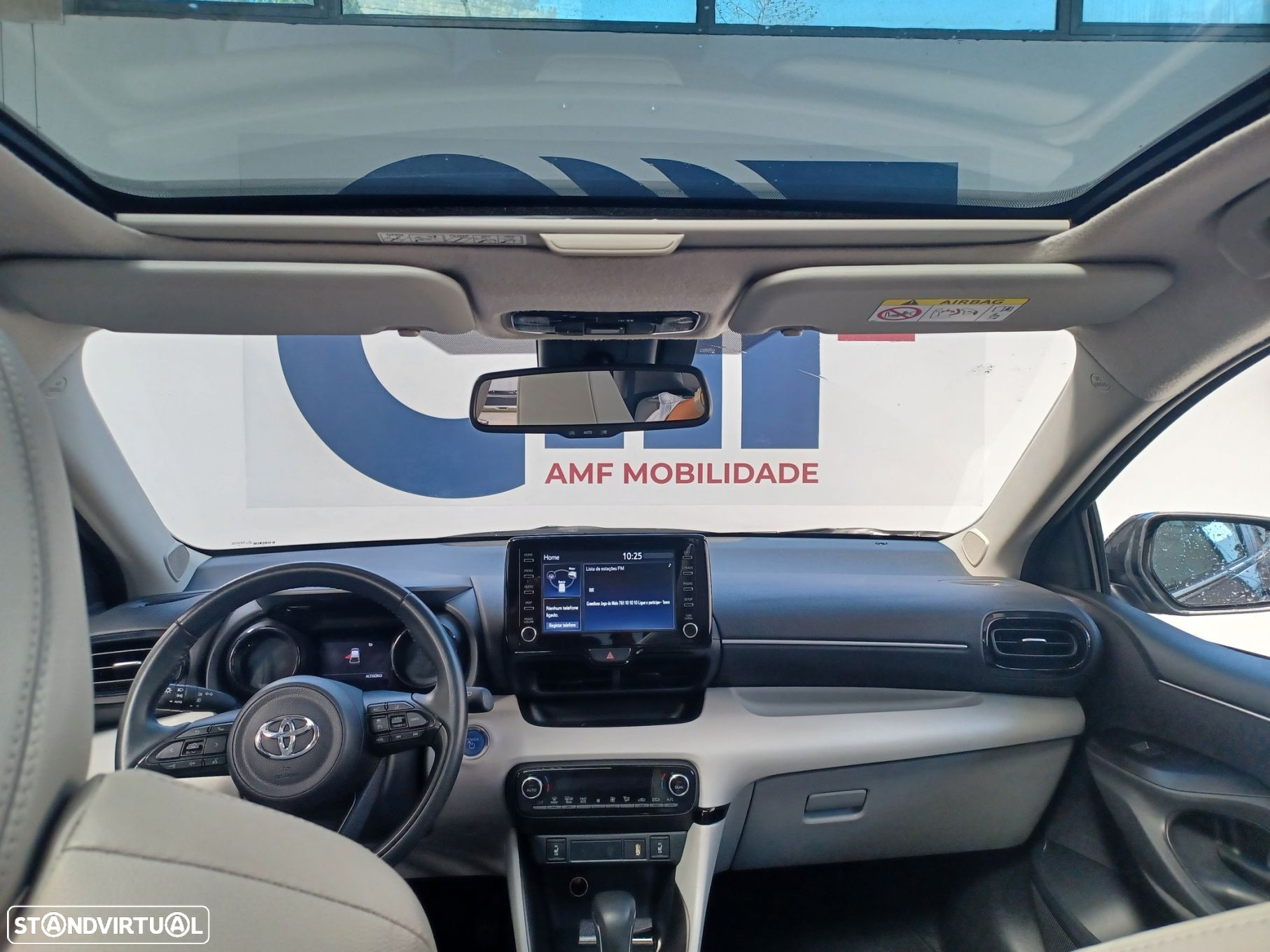 Toyota Yaris 1.5 HDF Luxury - 9