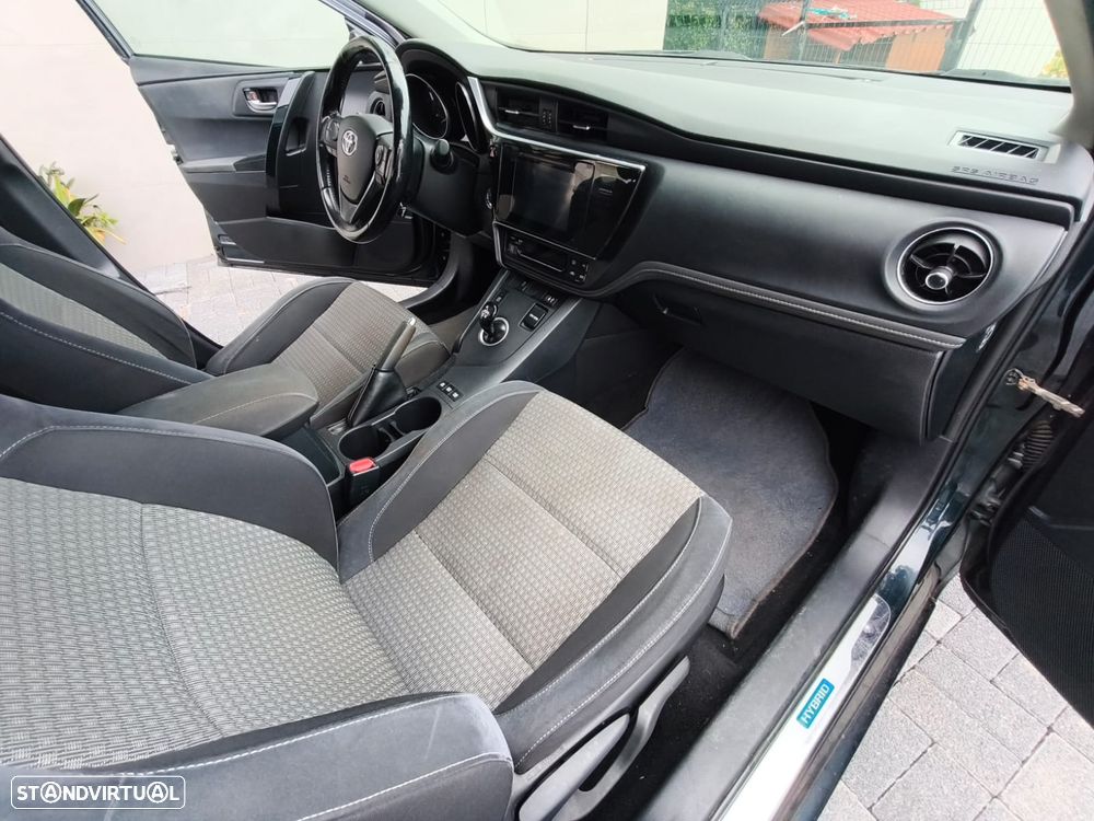 Toyota Auris Touring Sports - 9