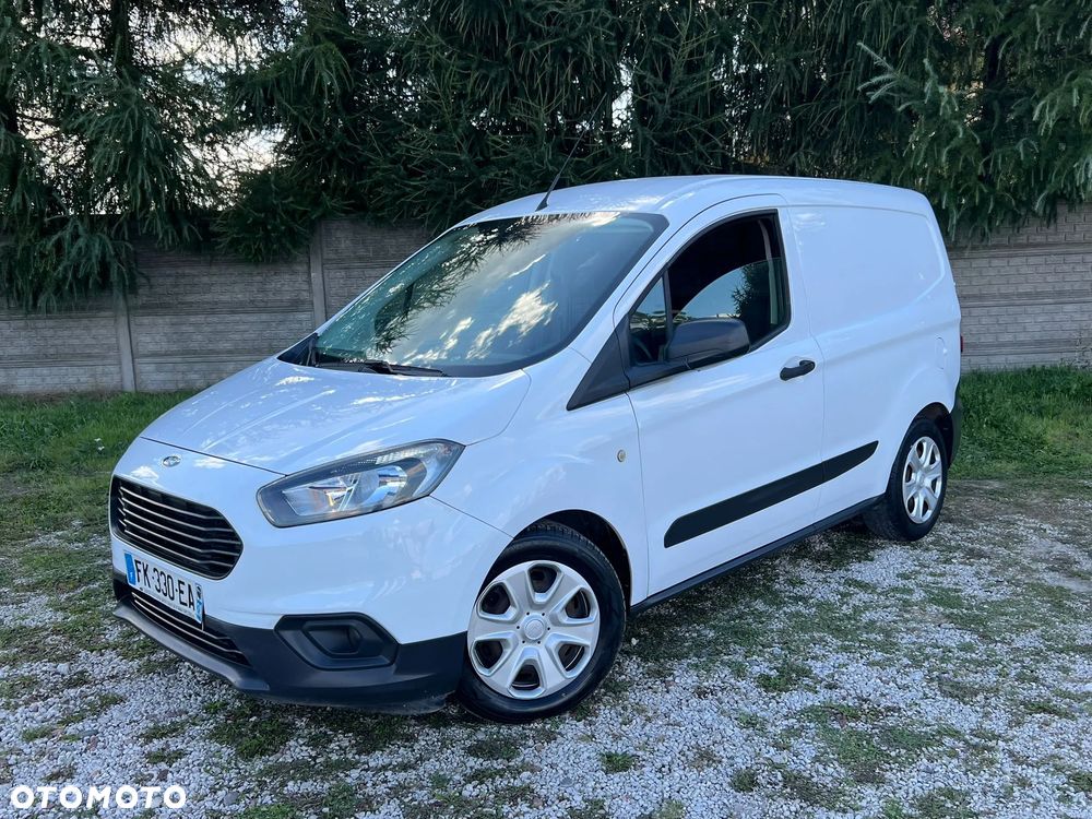 Ford Transit Courier - 1