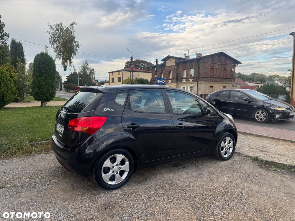 Kia Venga 1.4 CVVT Fifa World Cup Edition - 3