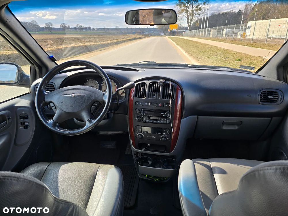 Chrysler Grand Voyager 2.8 CRD LX S&G - 12