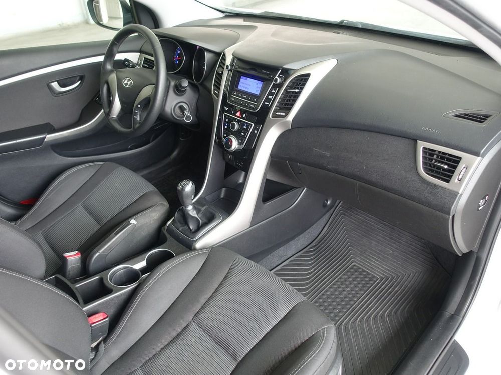 Hyundai i30 1.4 Comfort - 18