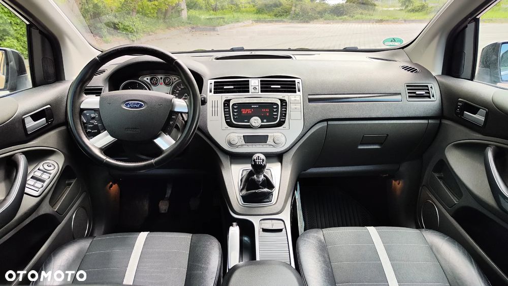 Ford Kuga 2.0 TDCi 4WD Titanium - 28