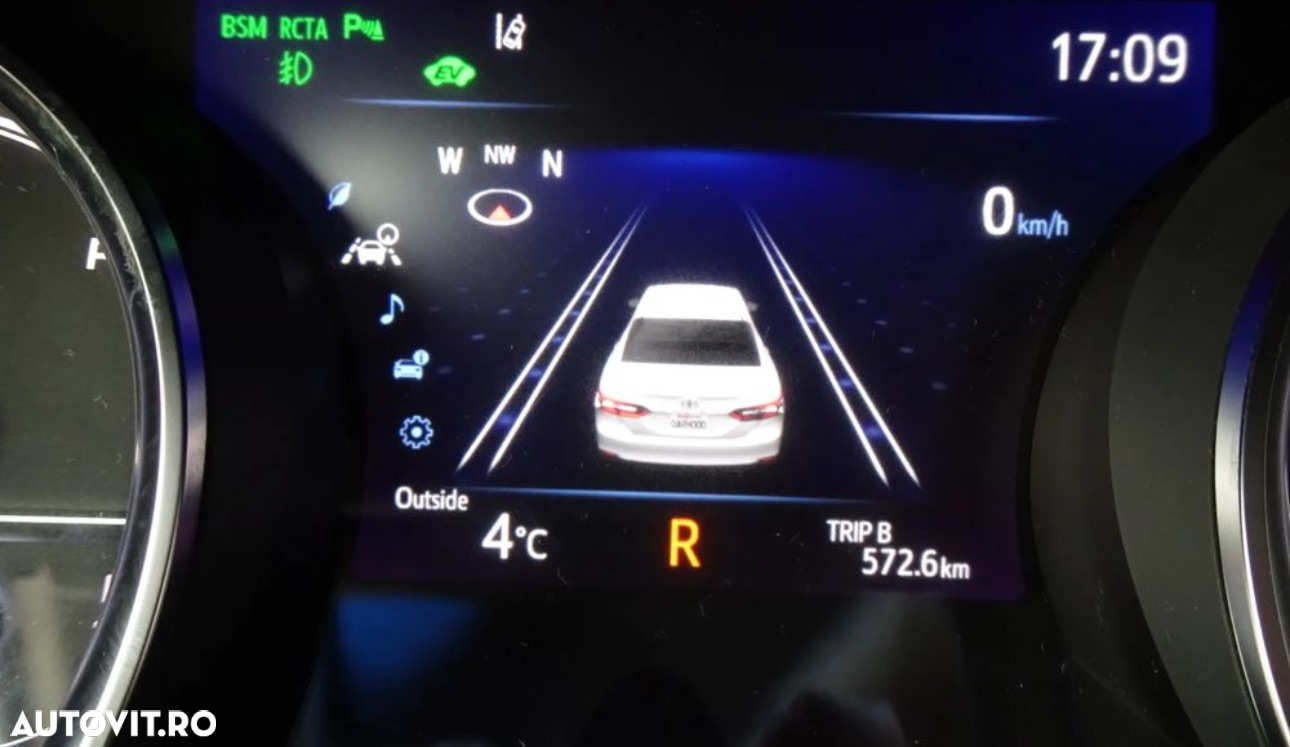 Toyota Camry 2.5 Hybrid Exclusive - 19