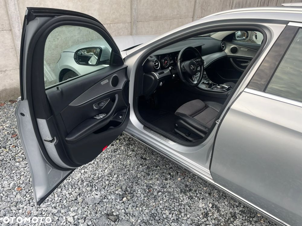 Mercedes-Benz Klasa E 220 d 9G-TRONIC Avantgarde - 11