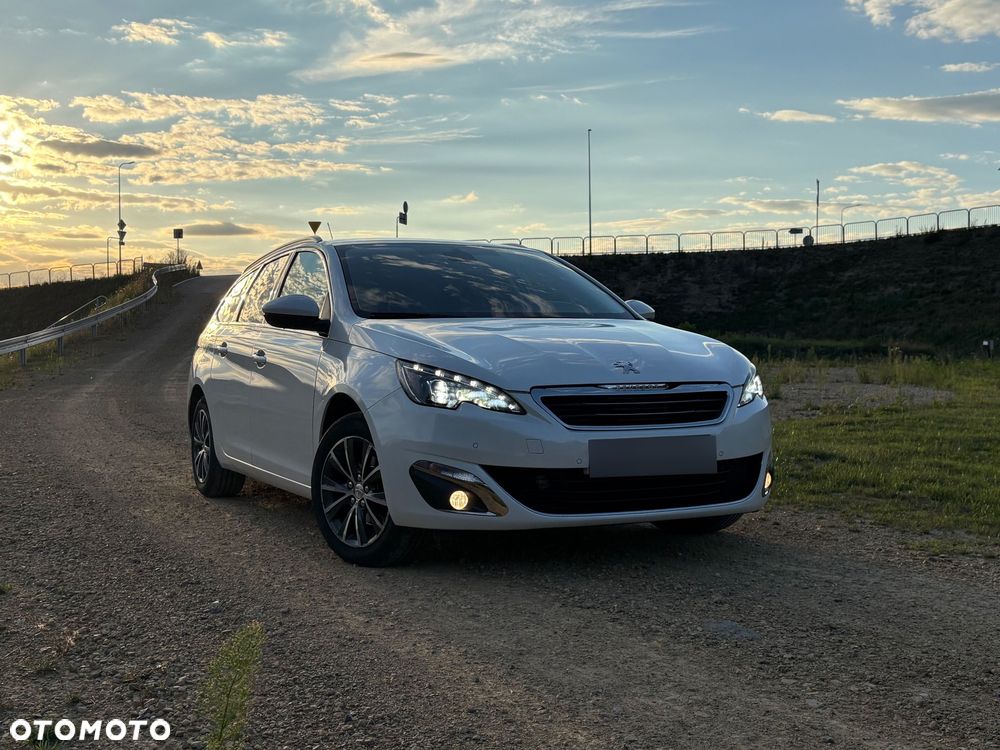 Peugeot 308 1.6 BlueHDi Allure S&S - 1