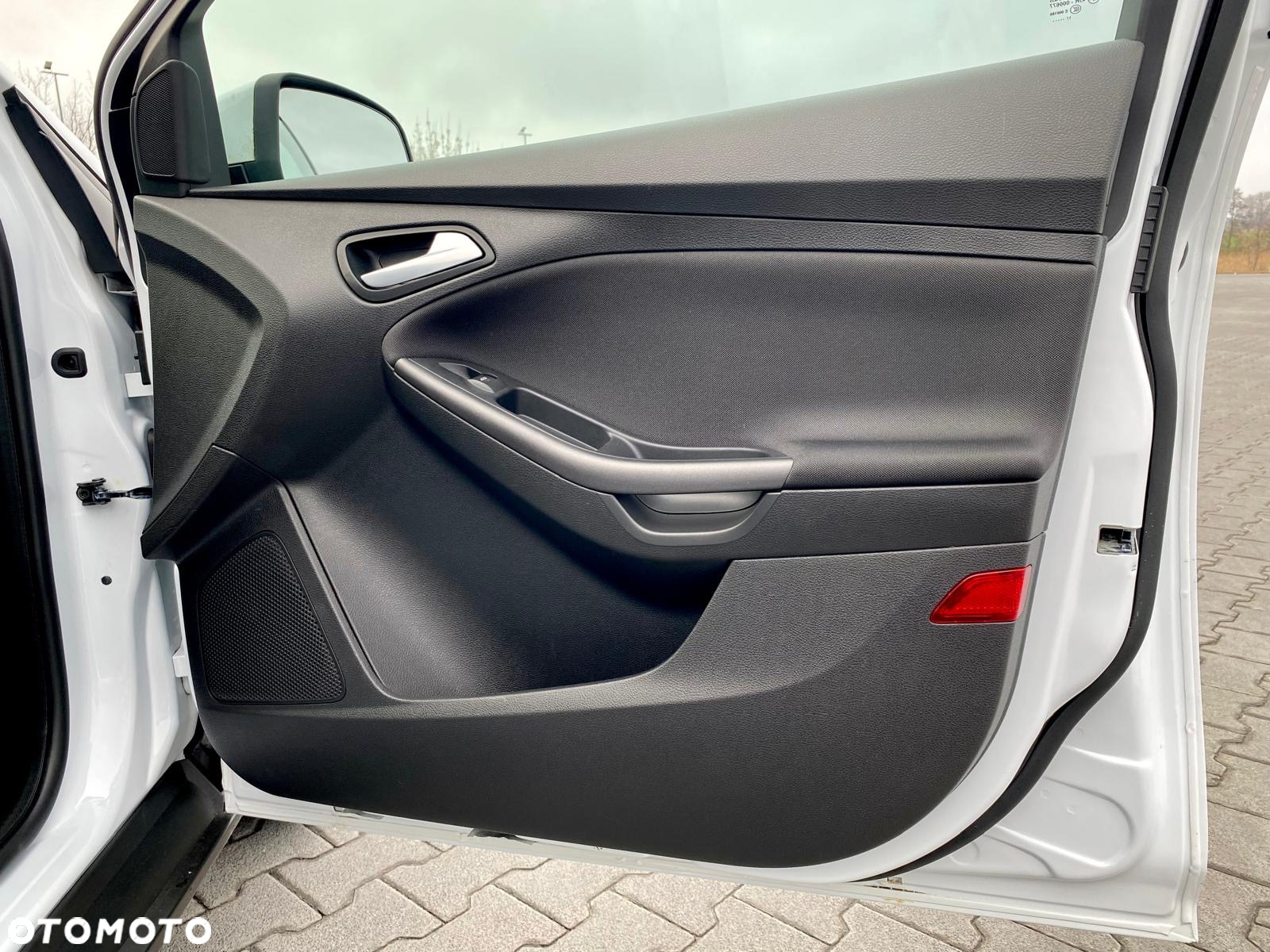 Ford Focus 1.0 EcoBoost Connected - 23