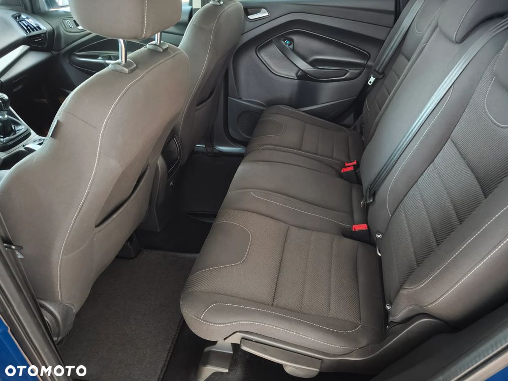 Ford Kuga 1.5 EcoBoost 2x4 Trend - 15