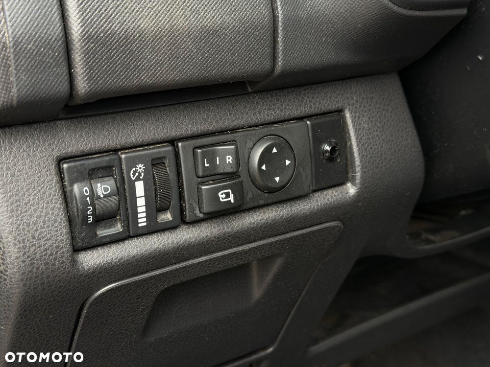 Isuzu D-Max 2.5 DC L - 23