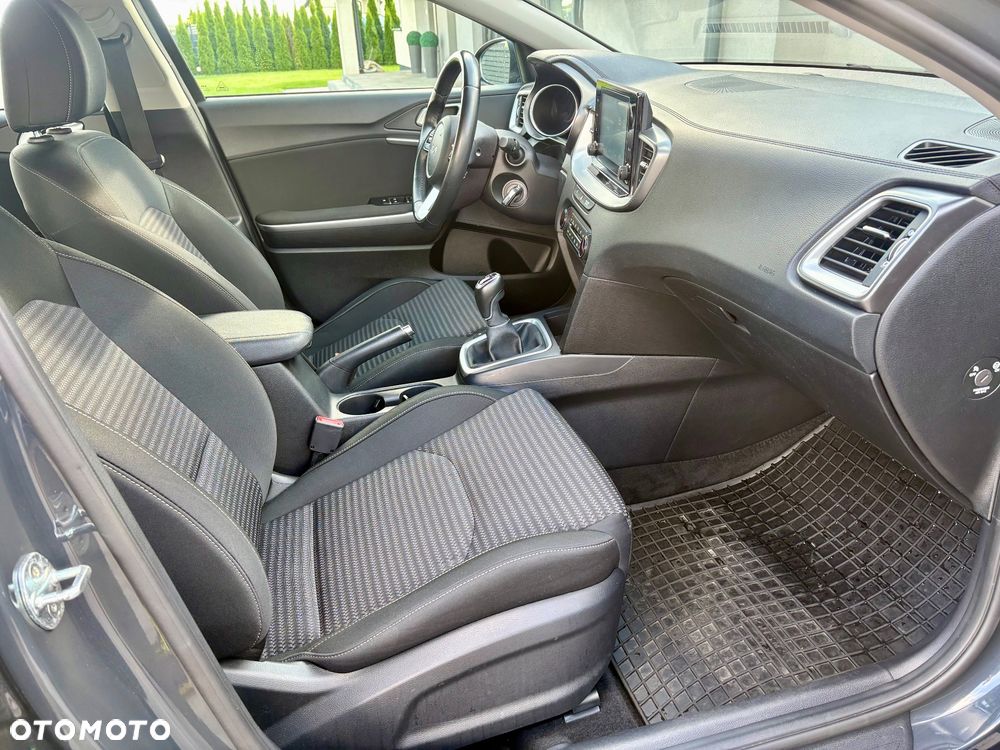Kia Ceed 1.5 T-GDI M - 18