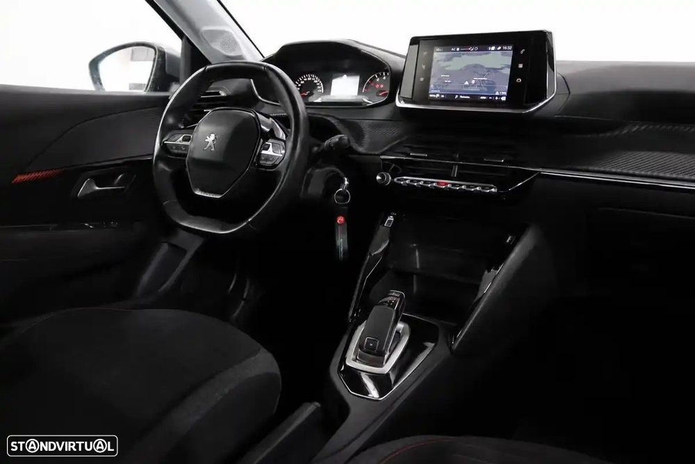 Peugeot 208 2020 photo 5