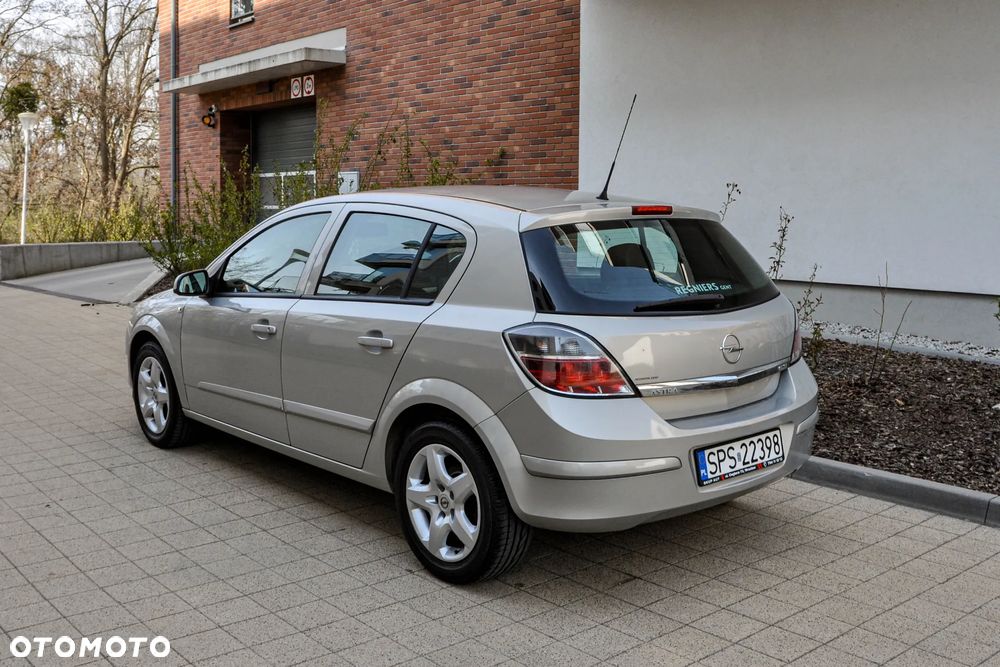 Opel Astra - 3