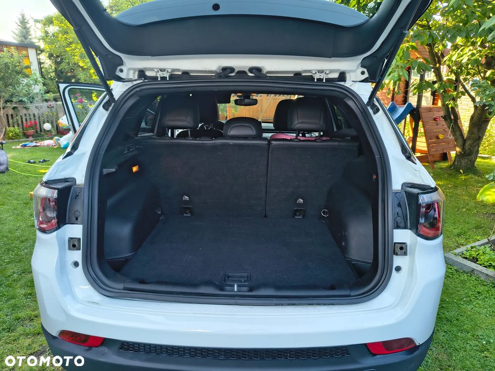 Jeep Compass - 16