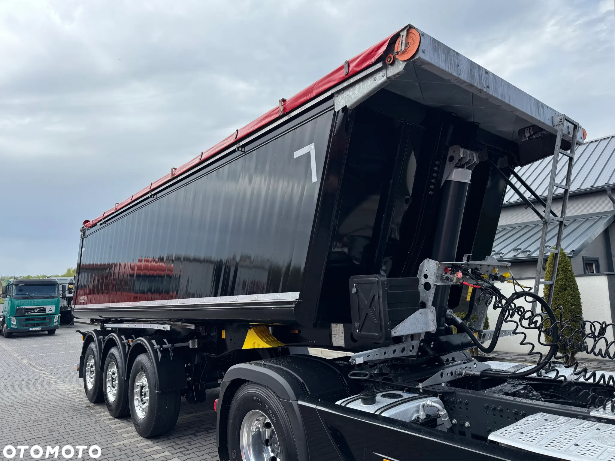 Schmitz Cargobull Naczepa wywrotka 30 m3 JAK NOWA !!! + Mercedes Actros 18.53 - 6
