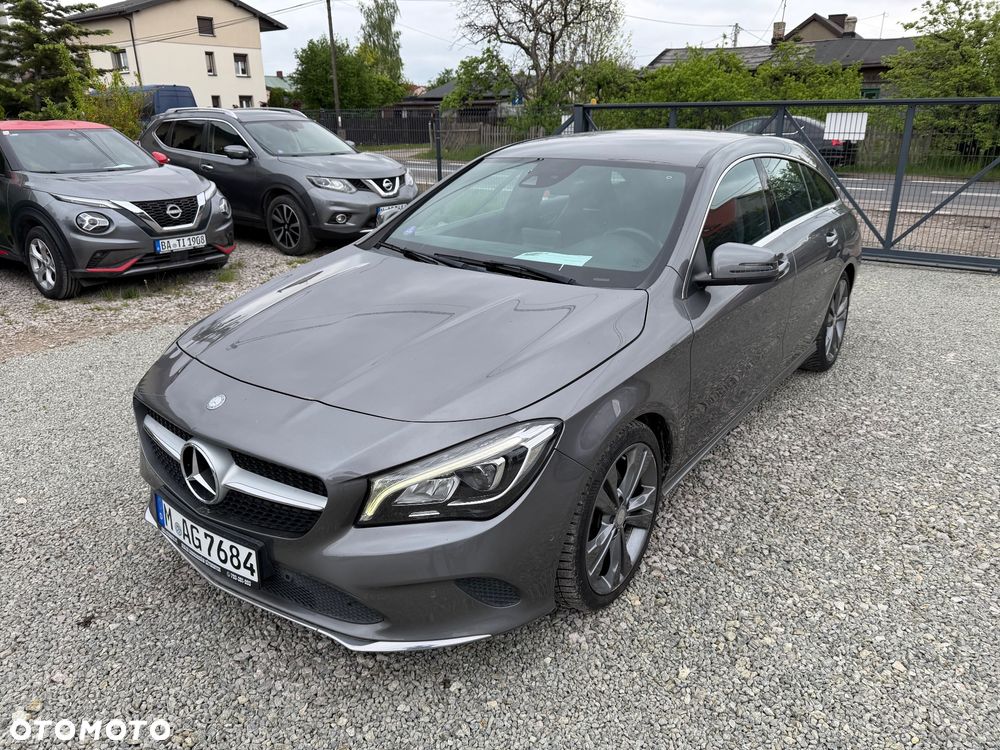 Mercedes-Benz CLA 180 Urban - 2