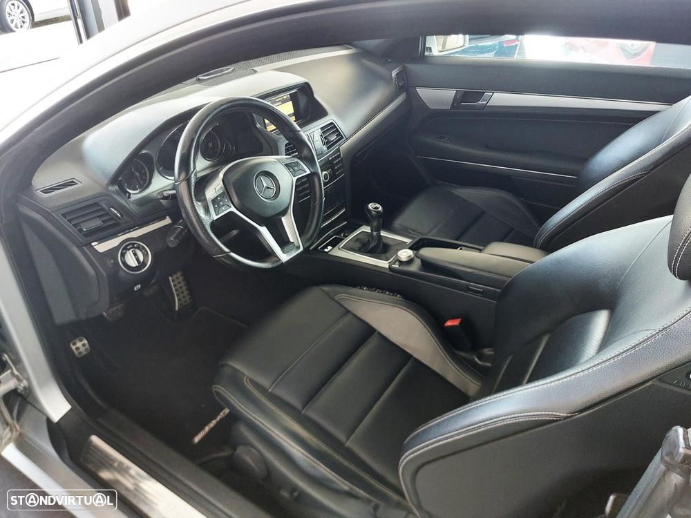 Mercedes-Benz E 220 CDi Avantgarde BlueEfficiency - 30