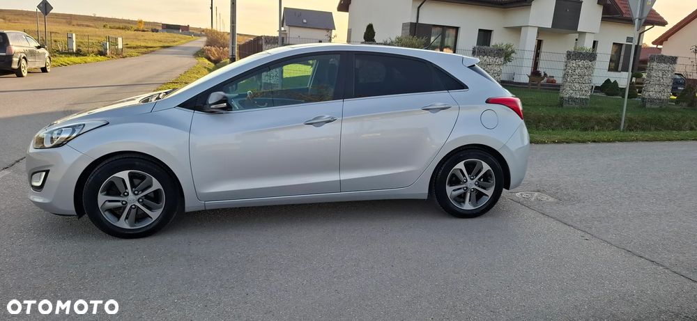 Hyundai i30 ver-1-6-crdi-passion - 3
