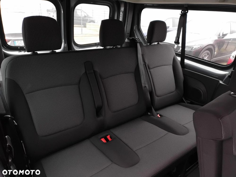 Renault Trafic - 23