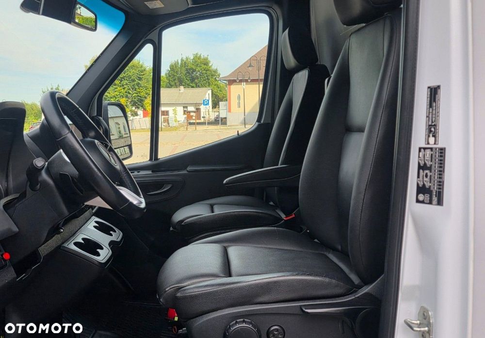 Mercedes-Benz Sprinter 519 - 9
