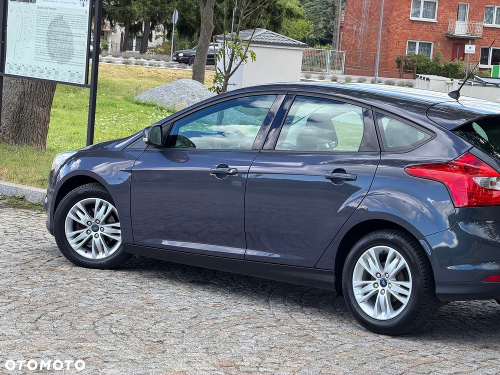 Ford Focus 1.6 TDCi DPF Champions Edition - 38