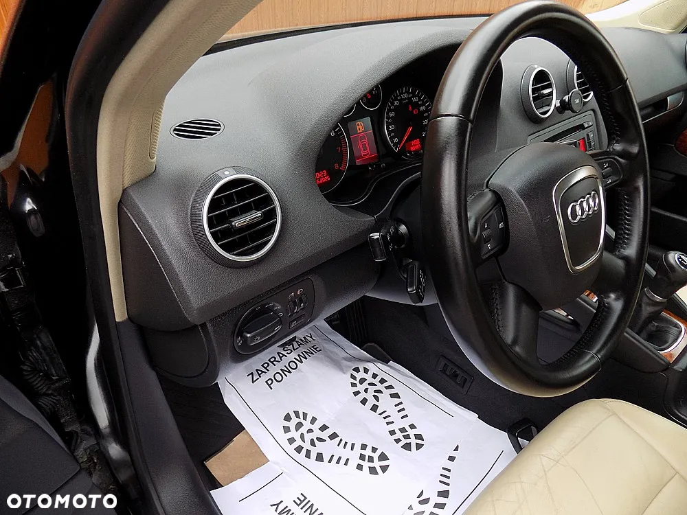 Audi A3 1.6 Attraction - 10