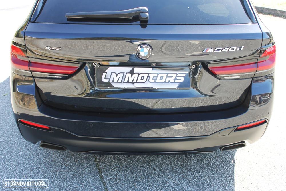 BMW 540 d xDrive Pack Desportivo M Auto - 17