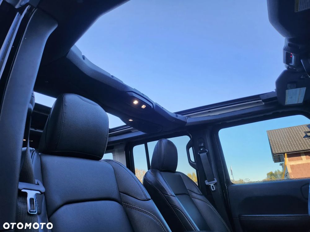 Jeep Wrangler Unlimited 2.0 Turbo PHEV 4xe Sahara - 12