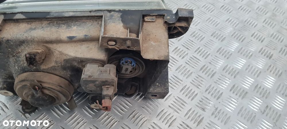 Nissan Terrano II Lampa Lewa Prawa Przód Przednia - 17