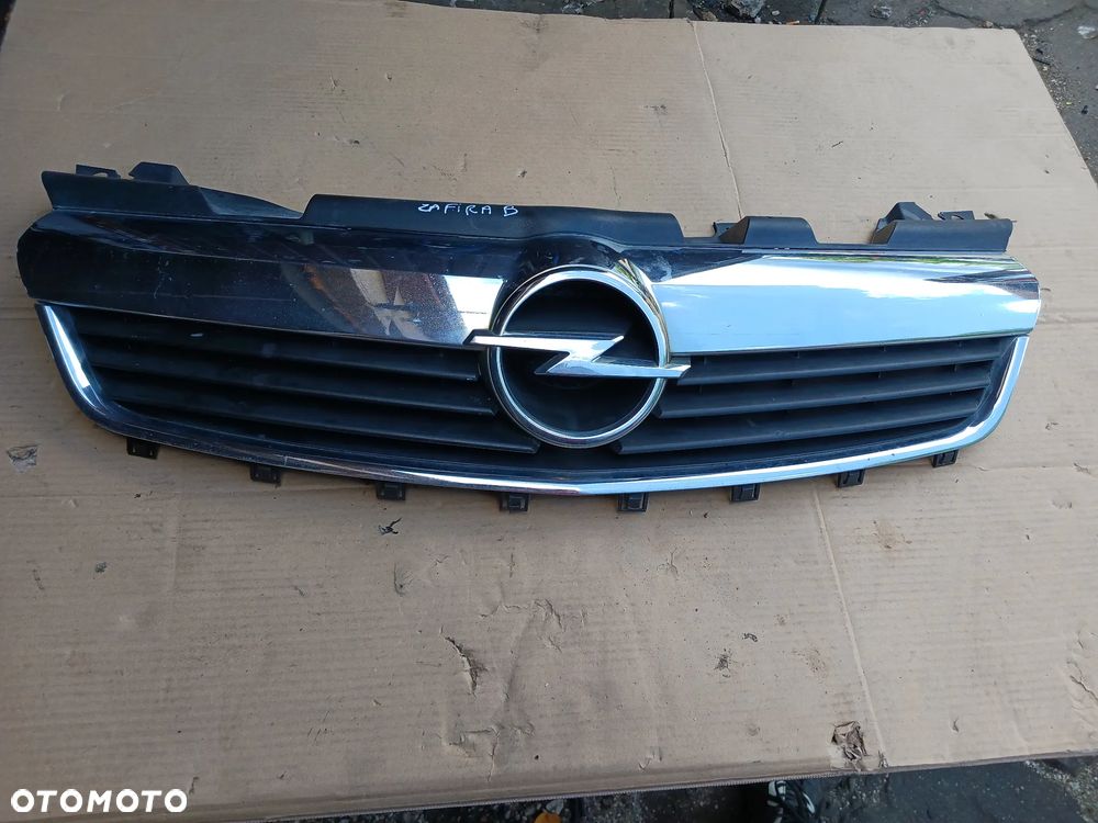 Atrapa Grill Opel Zafira B - 1