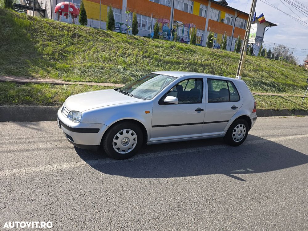 Volkswagen Golf 1.6 - 2