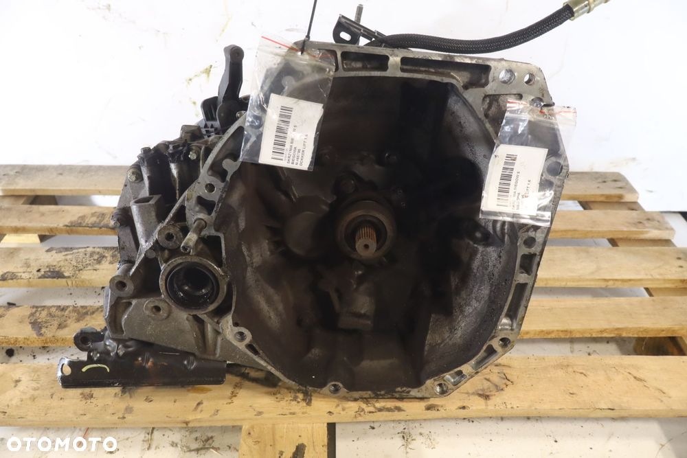 SKRZYNIA BIEGÓW 5 BIEGOWA DACIA DOKKER LIFT 1.6 JR5076S - 1