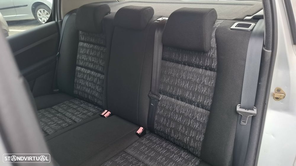 Peugeot 307 1.4 16V Premium - 12