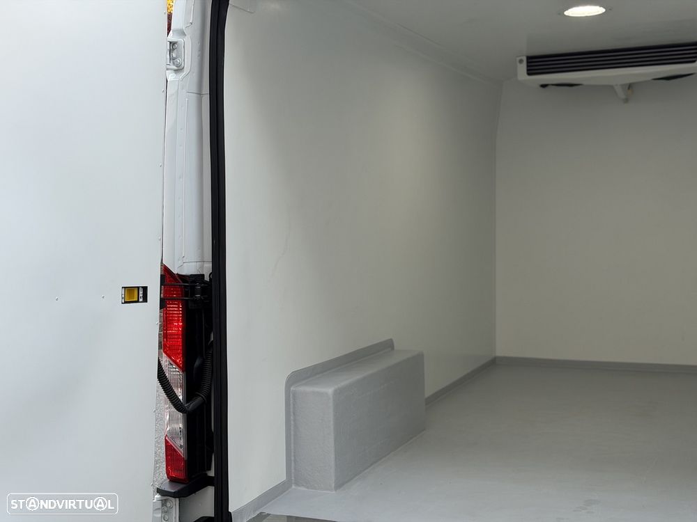 Ford Transit 2.0 TDCi 130HP Frigorífica L2H2 3L - 10