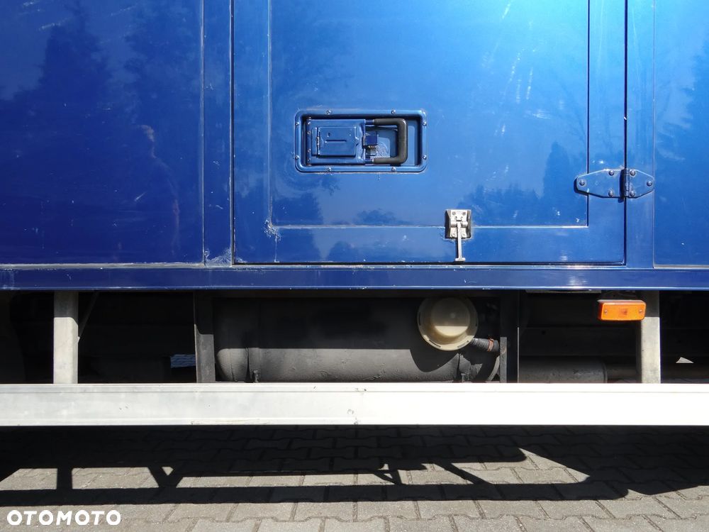 Mercedes-Benz SPRINTER - 28