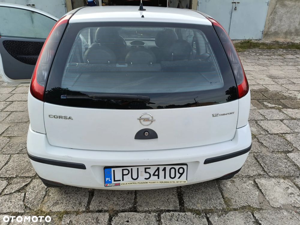 Opel Corsa - 22