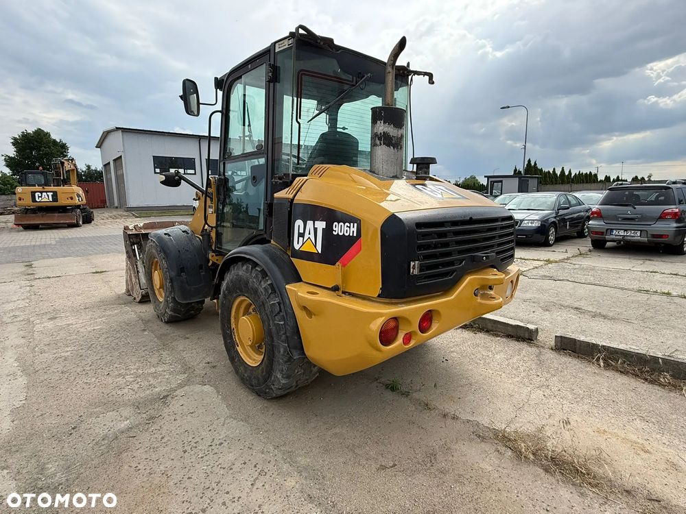 Caterpillar 906 - 2