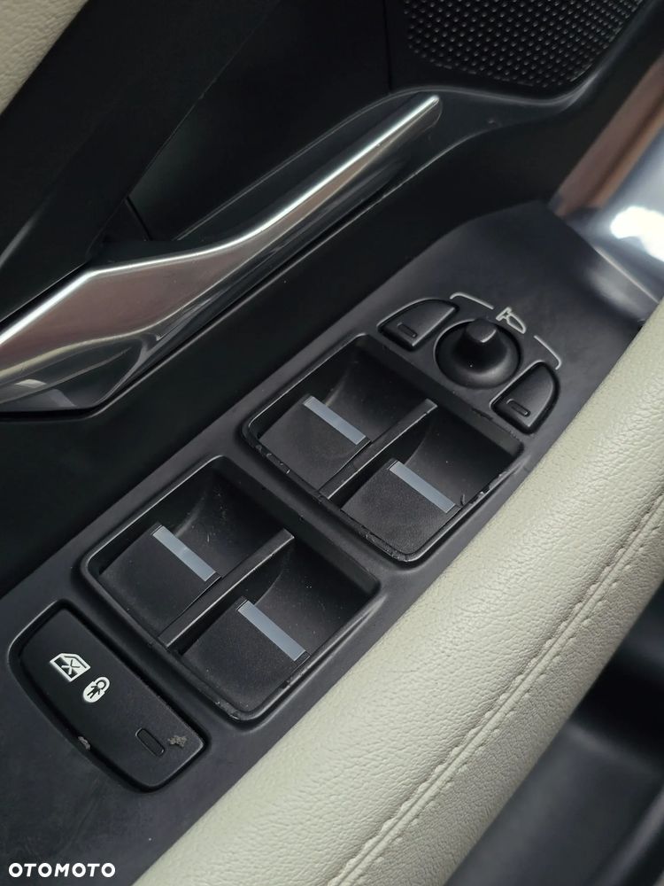 Jaguar E-Pace D150 AWD HSE - 27