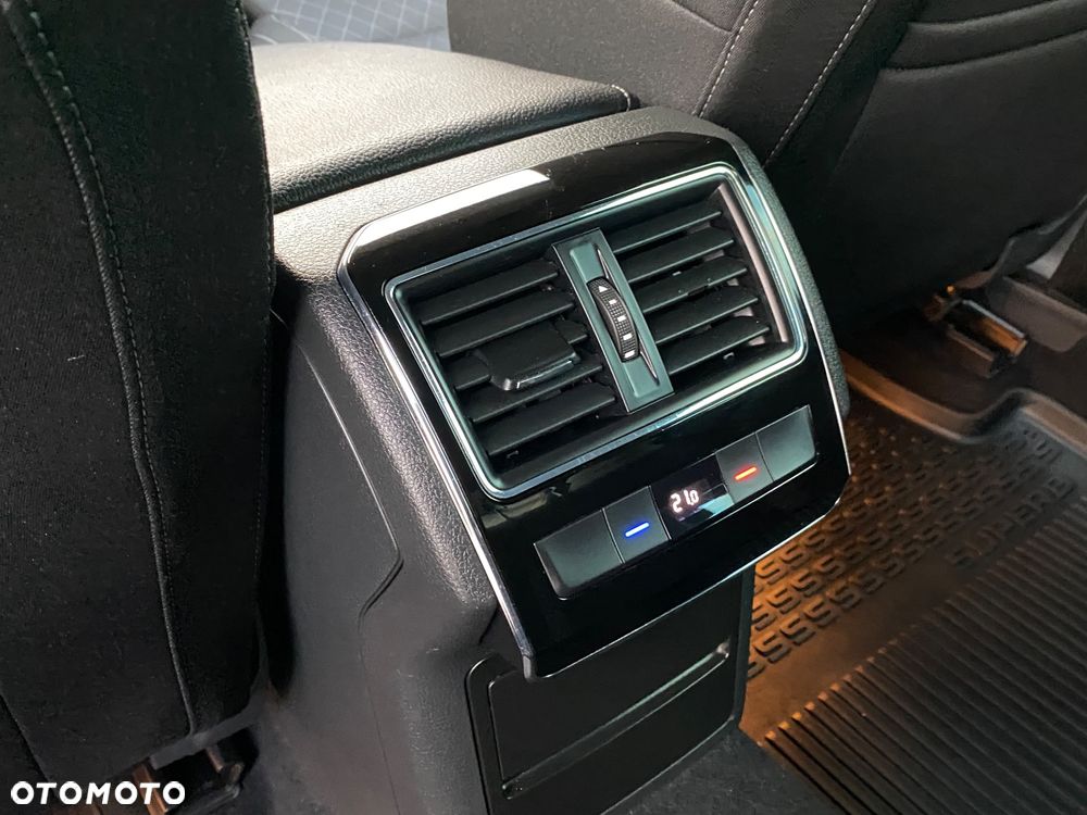 Skoda Superb 2.0 TDI L&K - 20