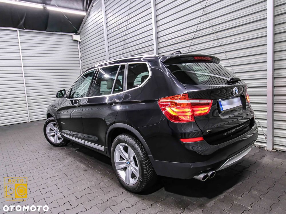BMW X3 xDrive28i xLine - 4