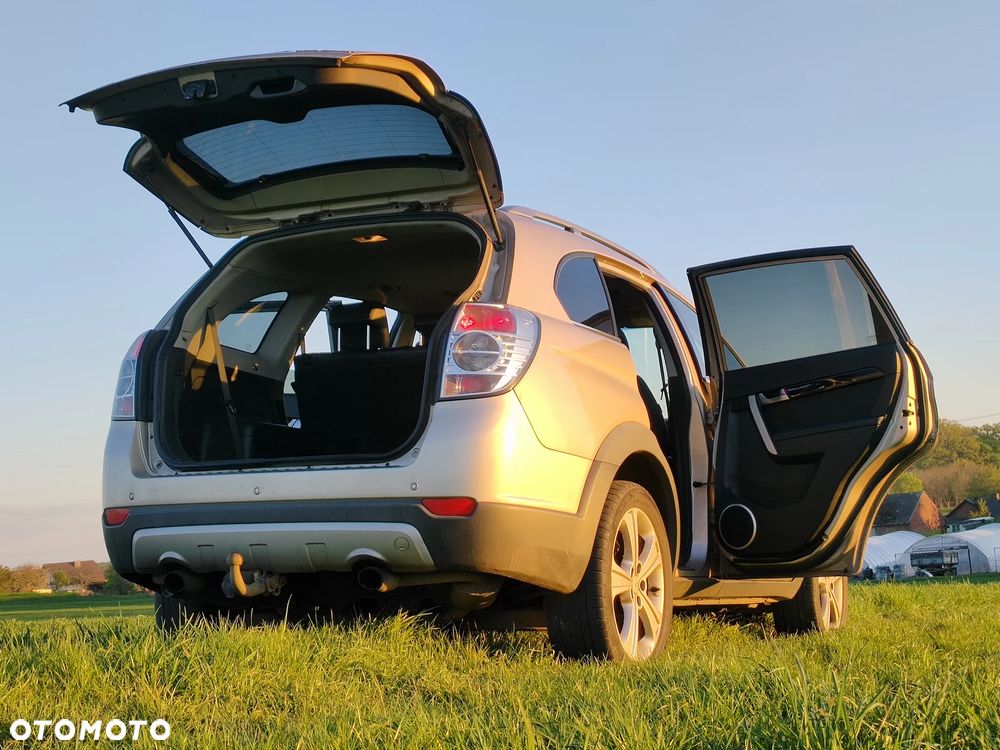 Chevrolet Captiva 2.2 D LTZ - 15