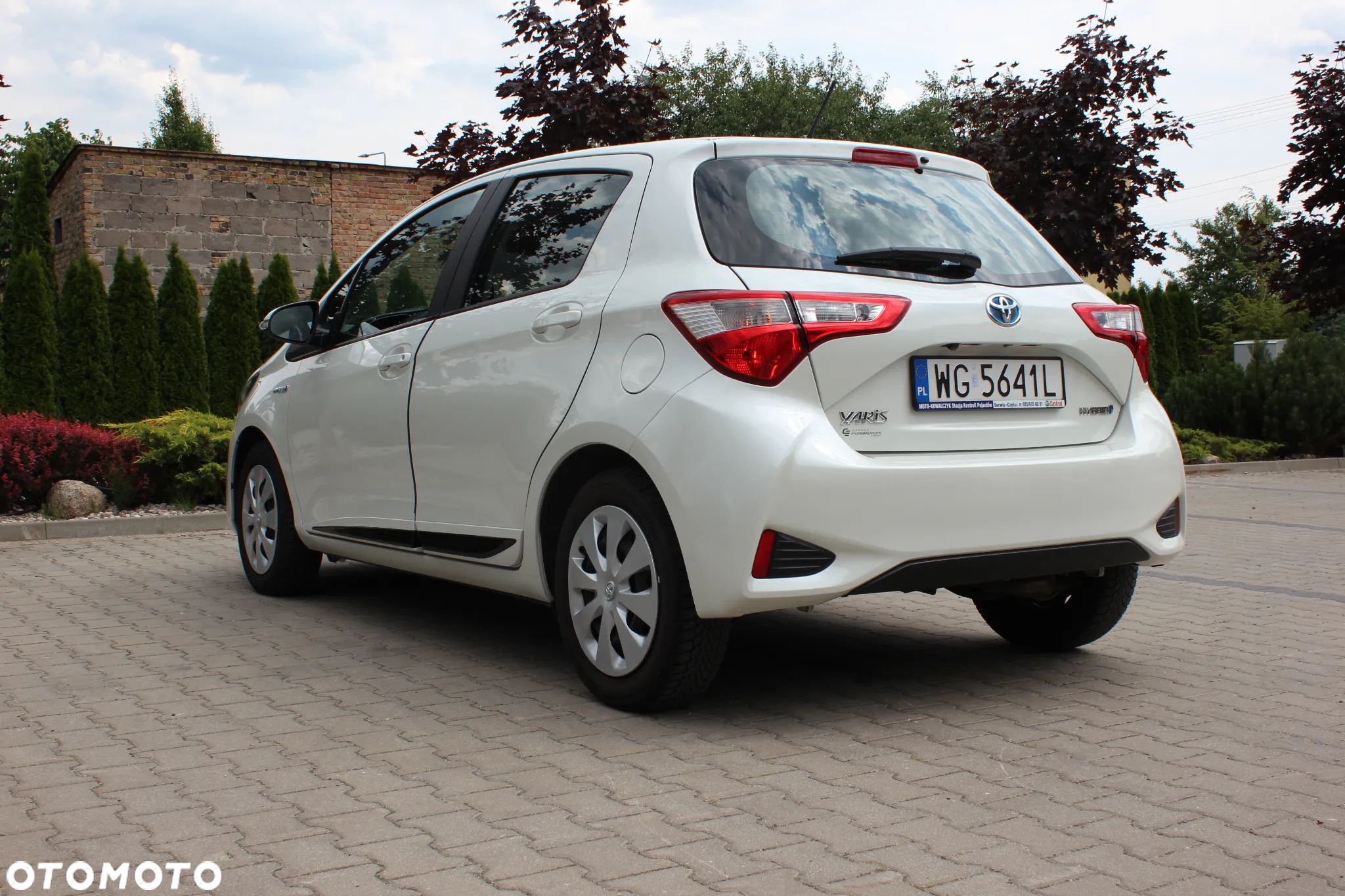 Toyota Yaris Hybrid 1.5 VVT-i Comfort - 4