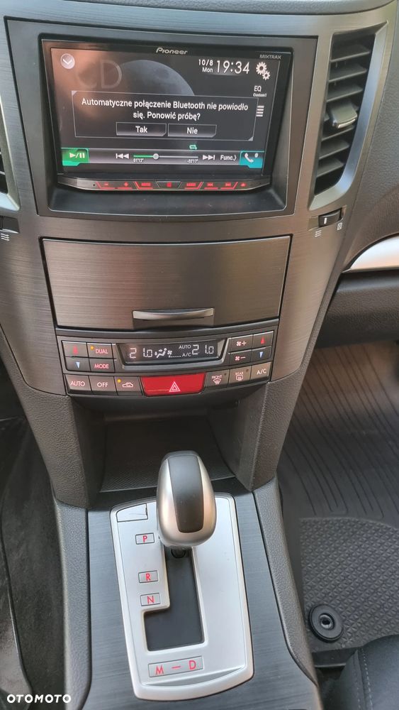Subaru Outback 2.0 D Comfort AT - 27