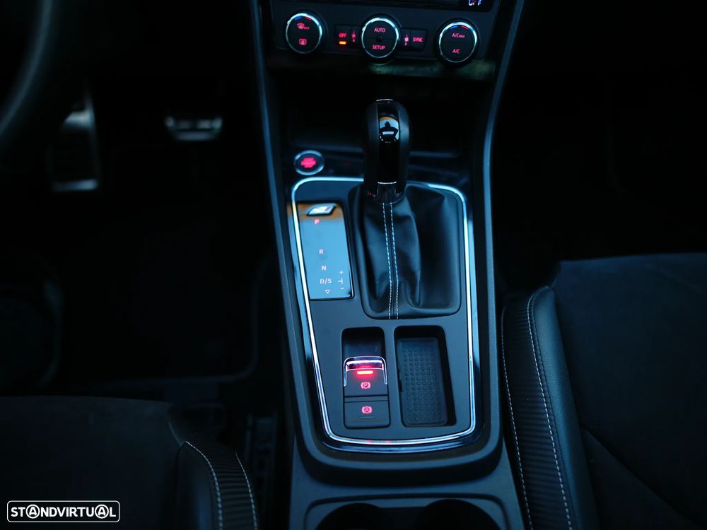 SEAT Leon 2.0 TSI Cupra DSG S/S - 32