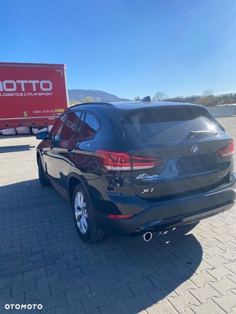 BMW X1 sDrive18i - 4