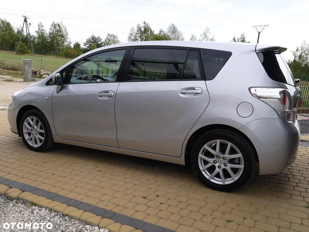 Toyota Verso - 5